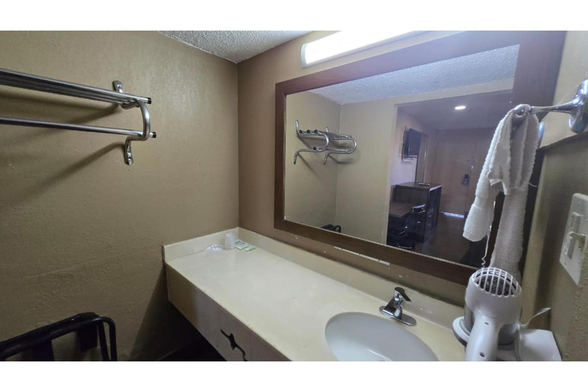 Diamond Inn Motel By Oyo Jackson Hwy 80- I-20 المظهر الخارجي الصورة