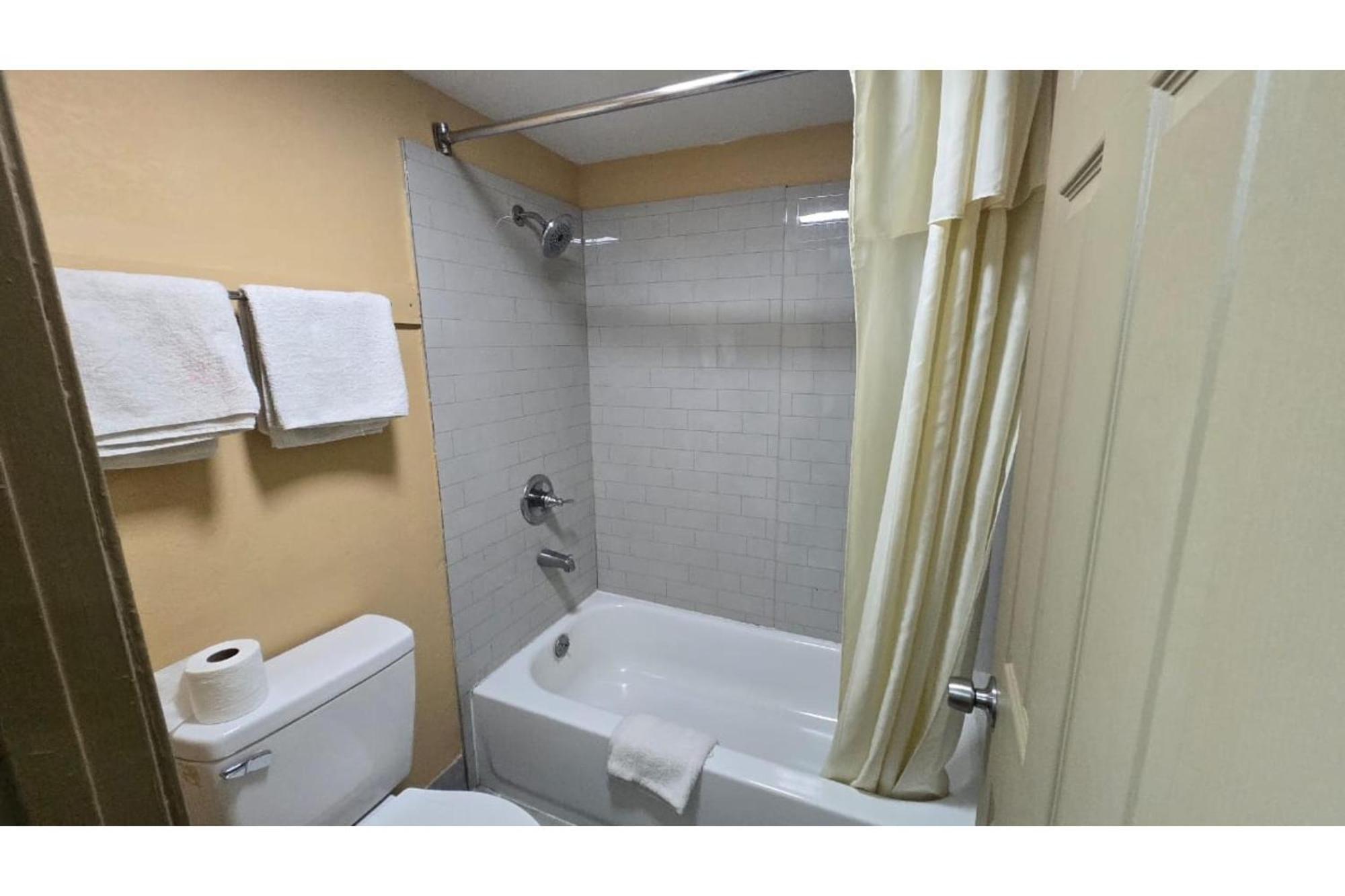 Diamond Inn Motel By Oyo Jackson Hwy 80- I-20 المظهر الخارجي الصورة